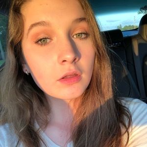 Meet your Posher, Isabel